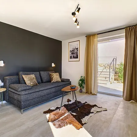 Appartement Rita Artatore *