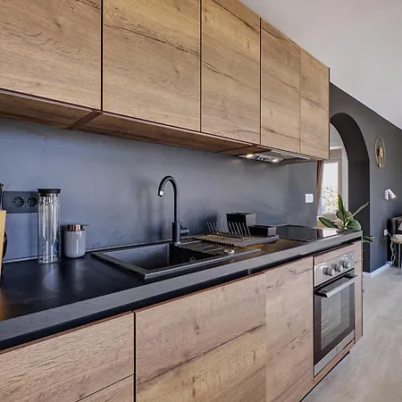 Appartement Rita Artatore *