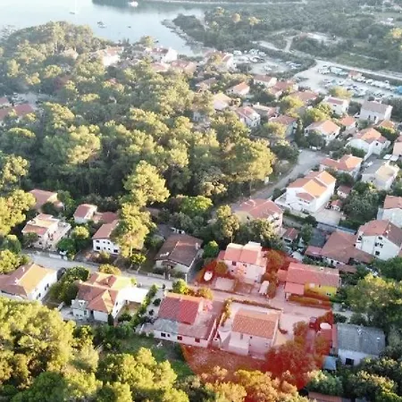 Villa Rita 2 Apart Artatore