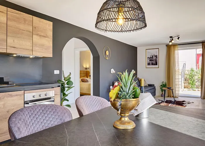 Apartman Rita Artatore *