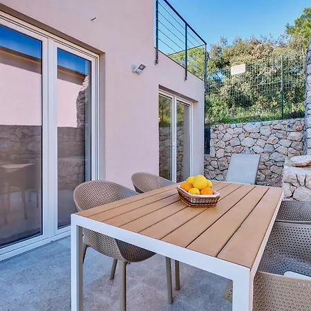 Rita Artatore Apartamento *