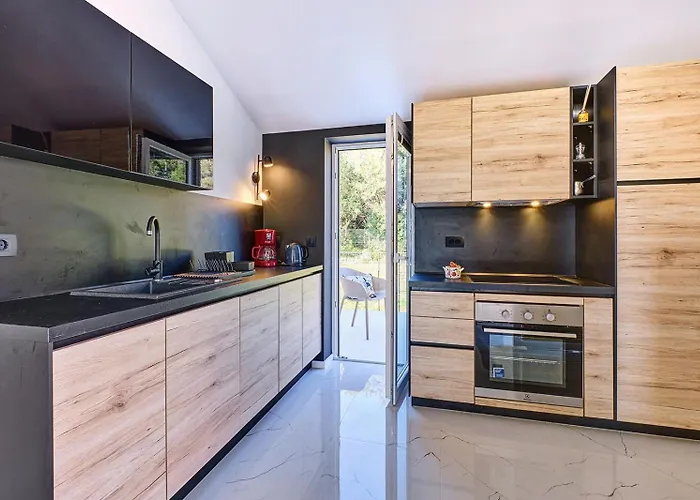 Rita Artatore * マリ・ロシニュ