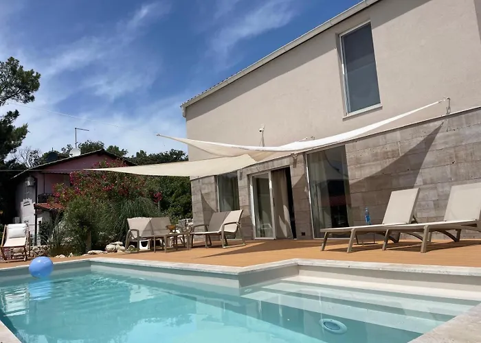 Rita Artatore マリ・ロシニュ